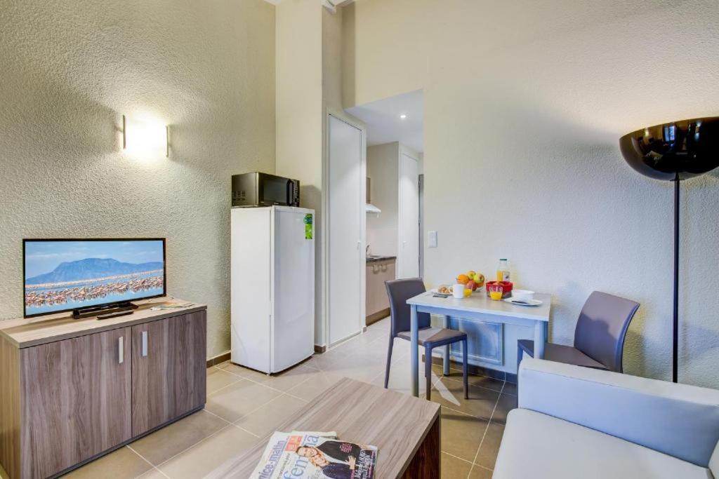Domaine De La Tour Carree Lejlighedshotel Peymeinade Eksteriør billede
